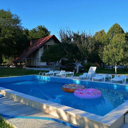 Holiday Home Adna Bihac Ngoại thất bức ảnh