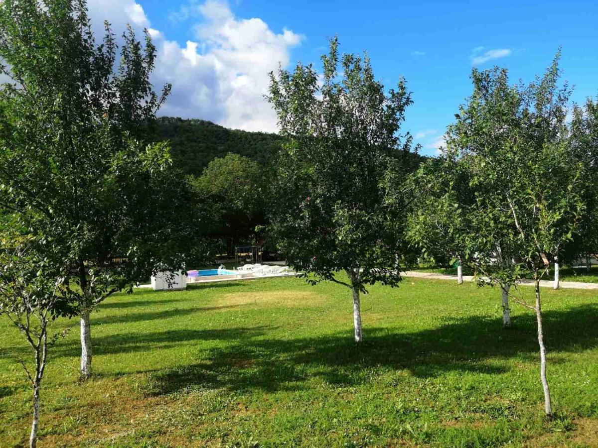 Holiday Home Adna Bihac Ngoại thất bức ảnh